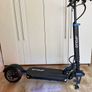 Apollo Explore (1000W) Electric Scooter - Needs brake service & tube Image 4