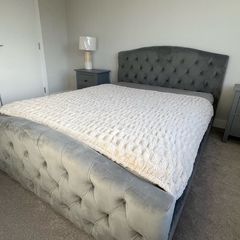 Bedframe king size