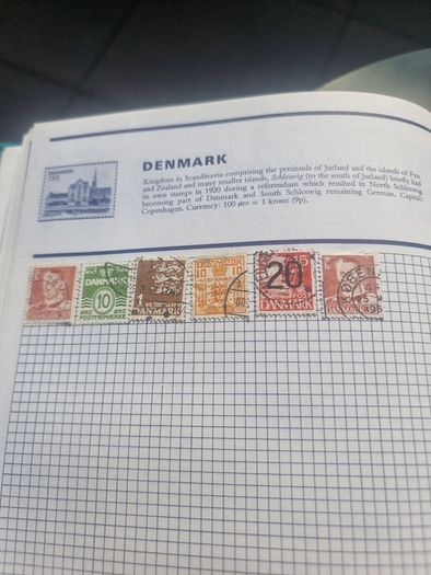 Stanley Gibbons World Collector Stamp Album With Many Stamps Included