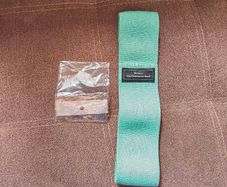 NEW Non slip Hip Resistance Band, Medium
