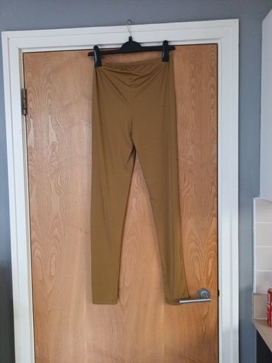 Yaya, Sophisticated Leggins. M -12.   B.N.W.T.
