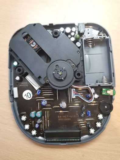 AIWA XP-V312 Portable CD Player