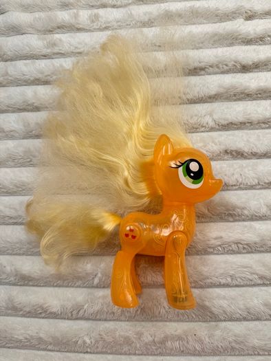 My Little Pony Shining Friends Applejack approx. 14 cm. Used NOT Working Used Please see photos