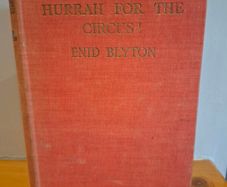 Enid Blyton Hurrah for the Circus