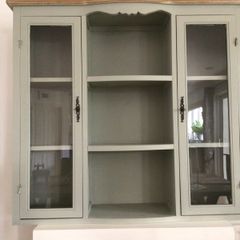 Buffet and hutch