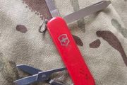 Vintage Victorinox Classic Sd 58mm Swiss Army Knife Keychain tool