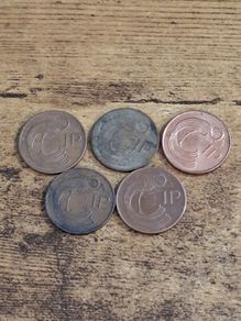 Ireland , 5 x 1 Penny coin - free standard postage