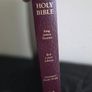 Holy Bible - Red Letter Edition Image 2