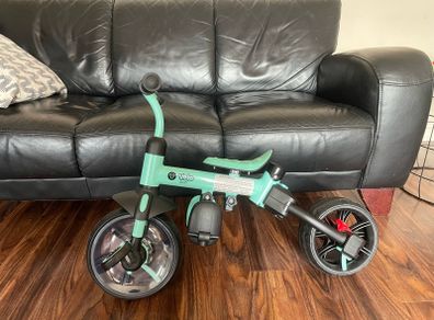 Push pedal two/three wheel bike with handle