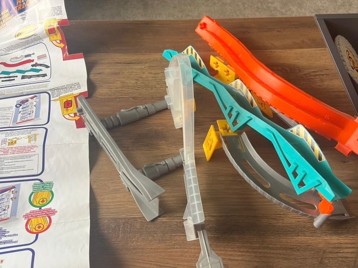 Hot Wheels Wall Tracks Drift Rally Spinout Track Set