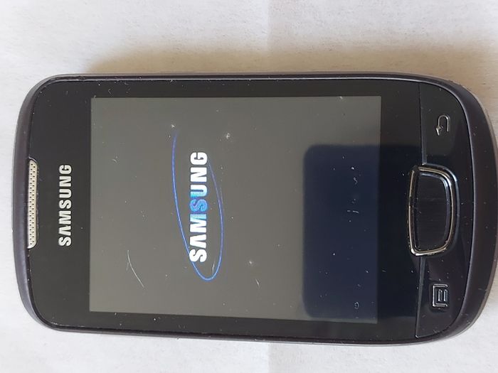 Samsung Galaxy Mini, Model No. GT-S5570, in excellent working condition