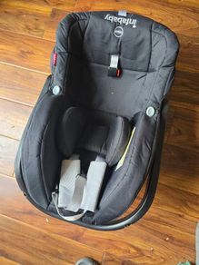 Infant car seat