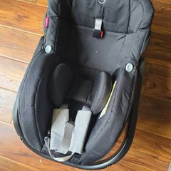 Infant car seat