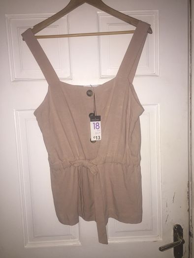 Bnwt top