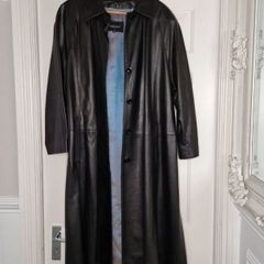 Gabriel Angeli leather coat