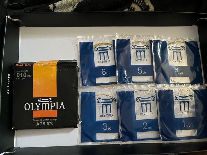 Olympia acoustic guitar string