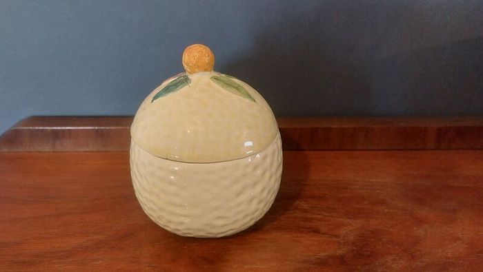 Delightful Lidded Preserve/Marmalade Pot in the Shape of a Juicy Lemon Fruit with a Leafy and Floral decoration and Finial, by Keele Street Pottery Company, Circa 1950, Funky MCM Chic