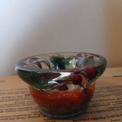 Tea light holder