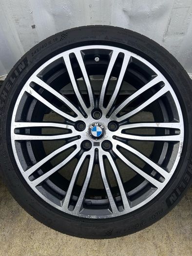 Genuine BMW Style 664M 19" Alloy Wheels.