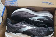 Brooks trainers UK6.5