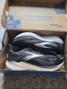 Brooks trainers UK6.5