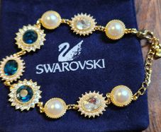 Swarovski blue and pearl bracelet