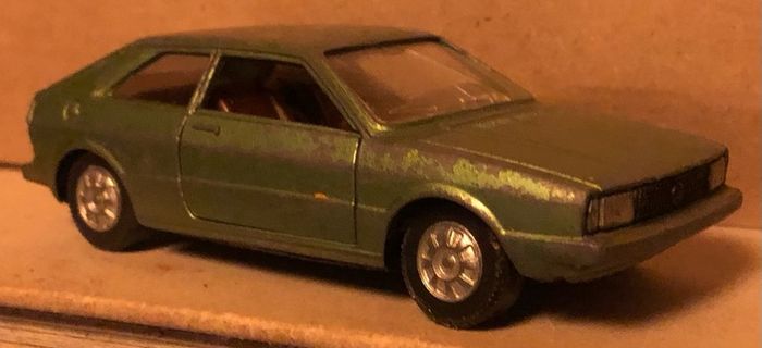 Pilen 1/43 Volkswagen Scirocco