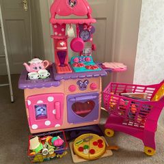 Kids toy kitchen