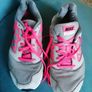Grey and pink Nike down shifter trainers Image 2