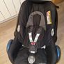 As new Maxi cosi Car seat and Isofix base Image 4