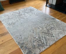 Rug 245cm x 180cm approximately