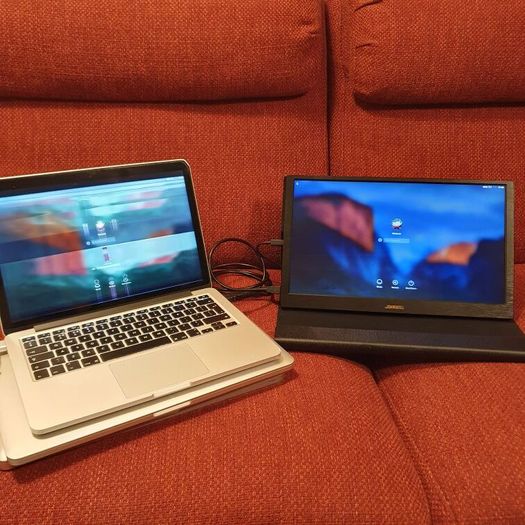 3 Macbook pro Apple laptops - parts or fix- all 3 for 120