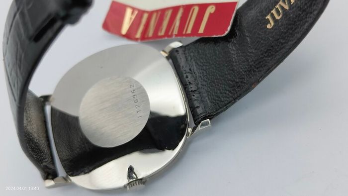 Juvenia Vintage Swiss men's Watch