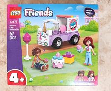 LEGO 2026 Friends - Unicorn Cake Delivery Car Leo Parsley 67 pcs Code 42675 New