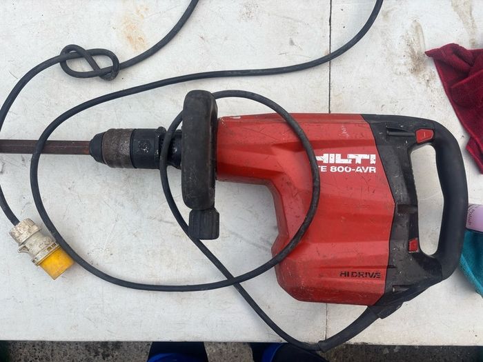 Hilti TE 800 AVR Corded Demolition Hammer