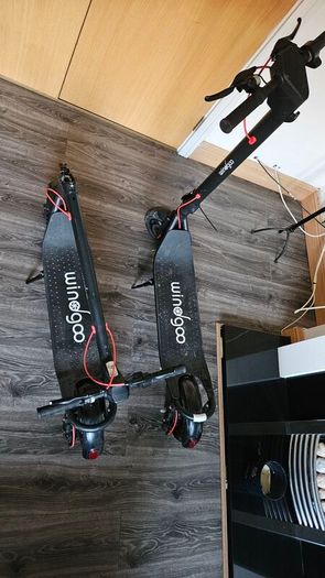2 X Windgoo M20 electric scooters