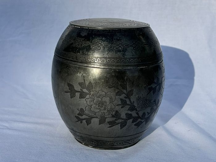 Vintage Chinese Pewter Lidded Barrel - Kut Hing Swatow - Ice Bucket