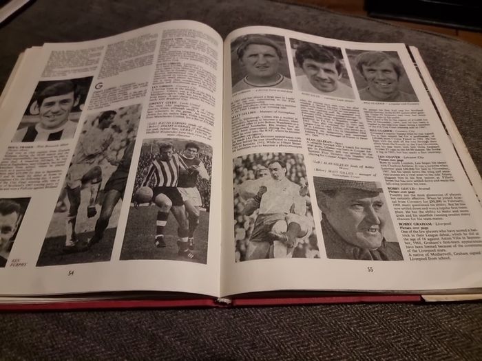 Clipper Annual of Who's Who in Football, 1970