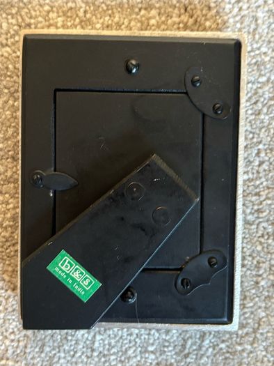 Small Baskerville and Sanders Photo Frame