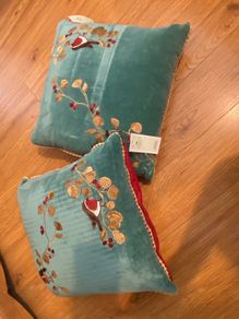 Carolyn Donnelly 2 decorative pillows