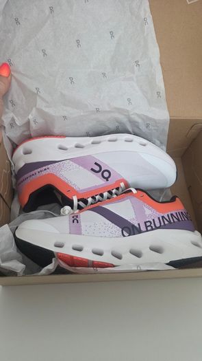 On Clouds Running shoes