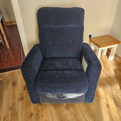 Recliner chair - electric