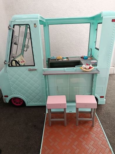 Generation doll ice cream truck