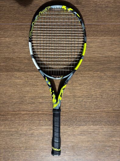 Babolat Pure Aero 98 (2023) tennis racket grip size 2