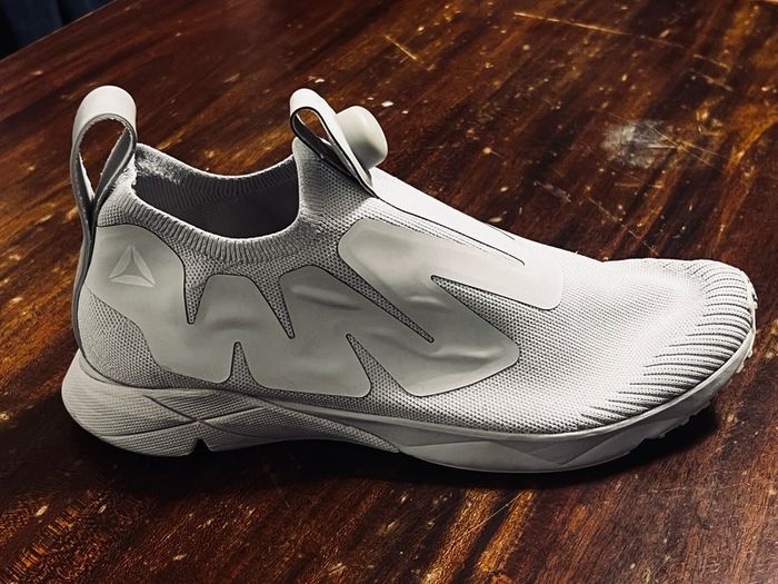 Reebok Pump. Unique White Knit SlipOn