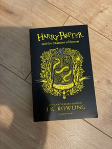 Harry Potter 20th Anniversary Hufflepuff edition