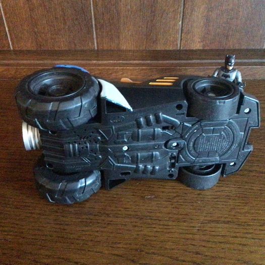 Imaginext Batman Super Friends DC Lights and sounds batmobile W/ Figure