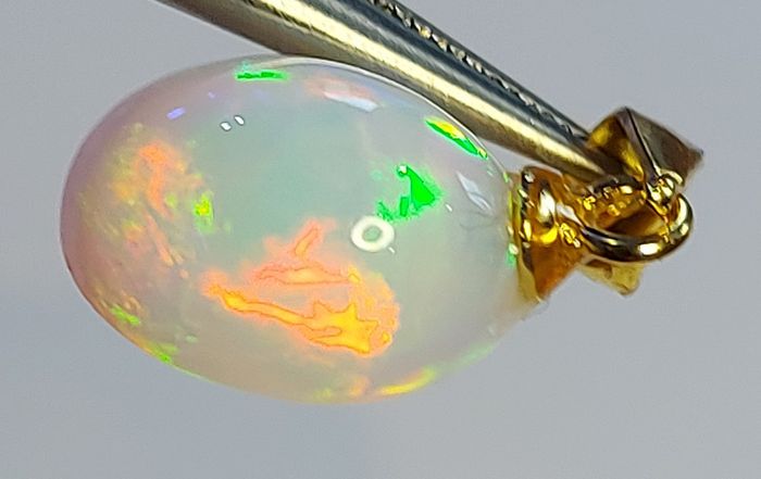 Ethiopian Fire Opal Pendant 2.93ct on Goldplated S925 Silver
