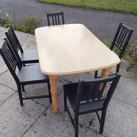 Oak Table+chairs