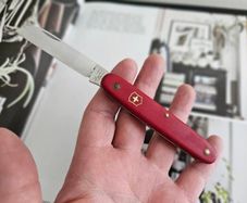 Victorinox Gardening Knife Utility Tool Swiss Army Knife